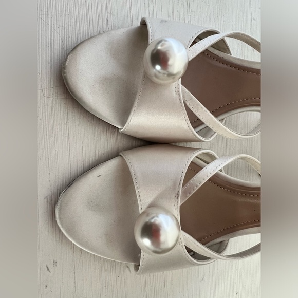 ZARA beautiful satin heels sandals - Picture 4 of 5